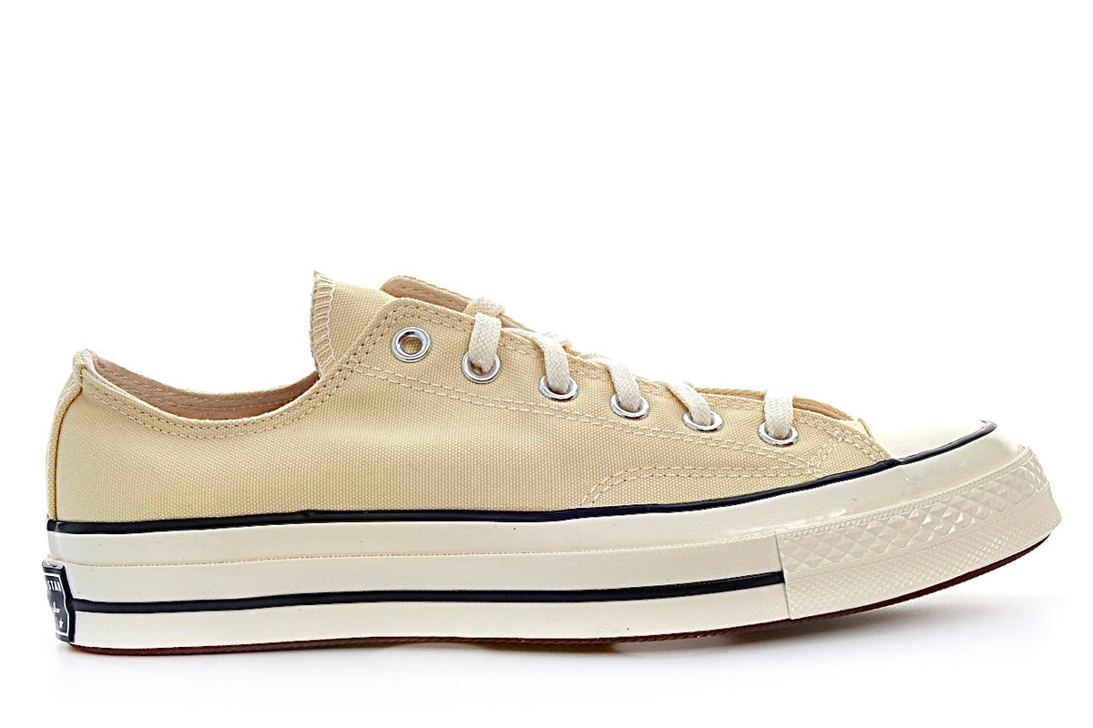 Converse banana 2025