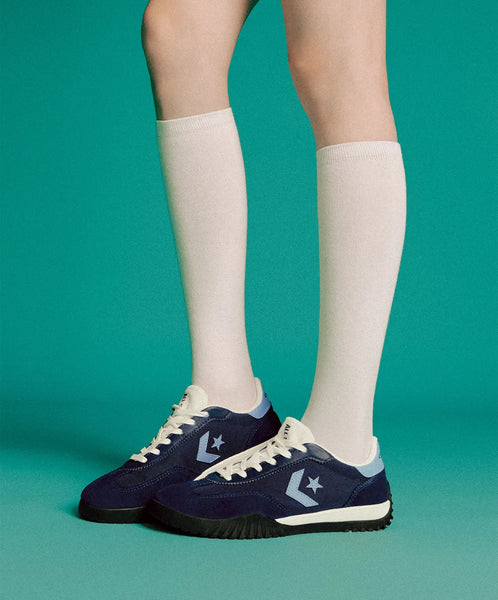 【送料無料】RUN STAR TRAINER RETRO SPORTS OX OBSIDIAN A10621C