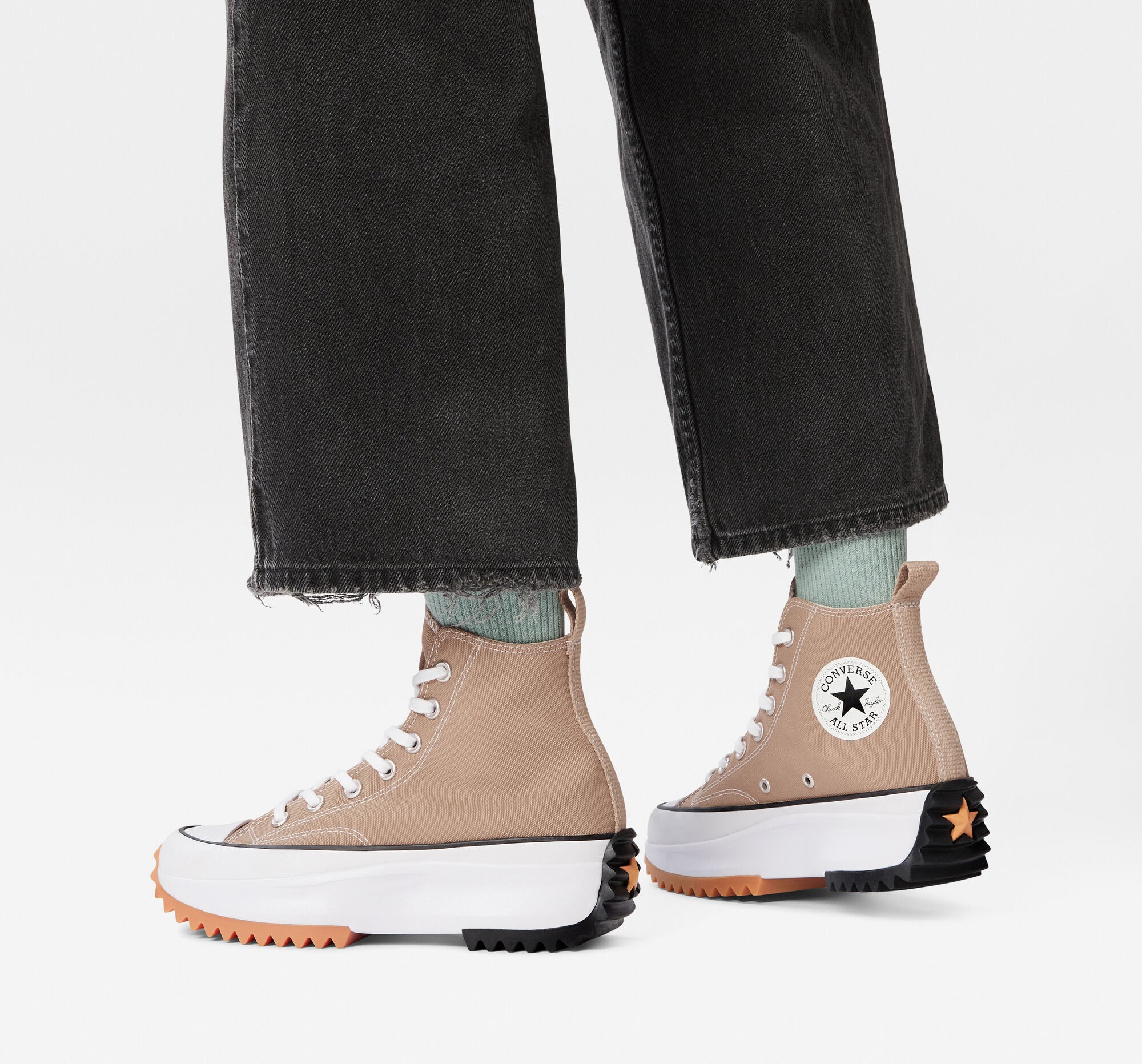 送料無料】RUN STAR HIKE HI HEMP 172727C – LOWHAI