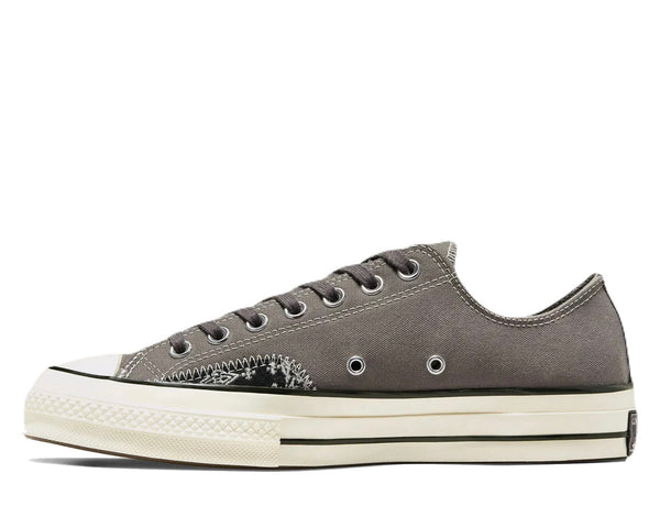 コンバース-チャックテイラー-ローカット-グレー-パッチ-ct70-ox-origin story-grey-low-a04501c
