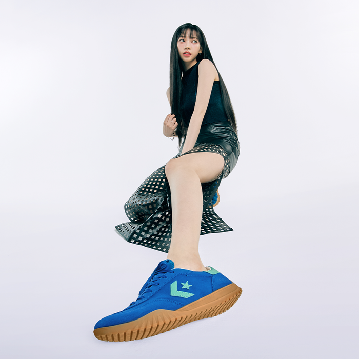 送料無料】RUN STAR TRAINER OX BLUE A10372C – LOWHAI